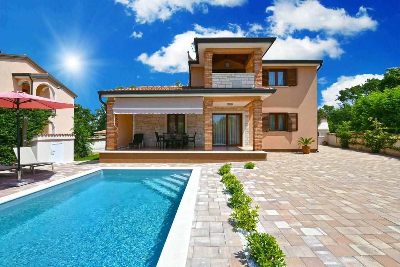House Brigita 1762 Villa Porec Bagian luar foto